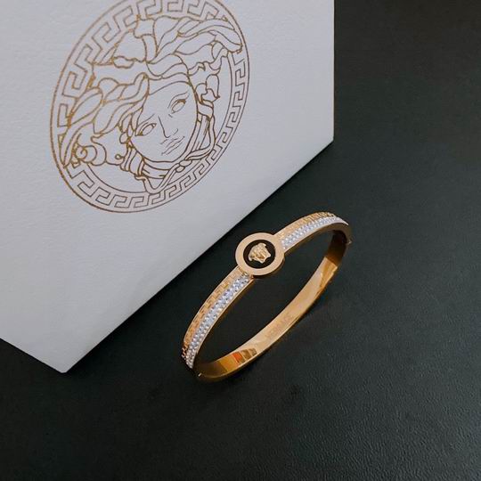 Versace bracelet 11lyh206